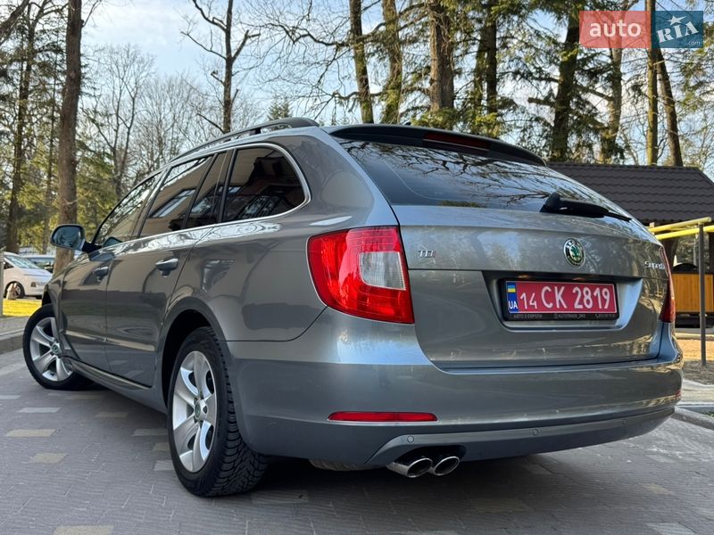 Универсал Skoda Superb 2012 в Дрогобыче