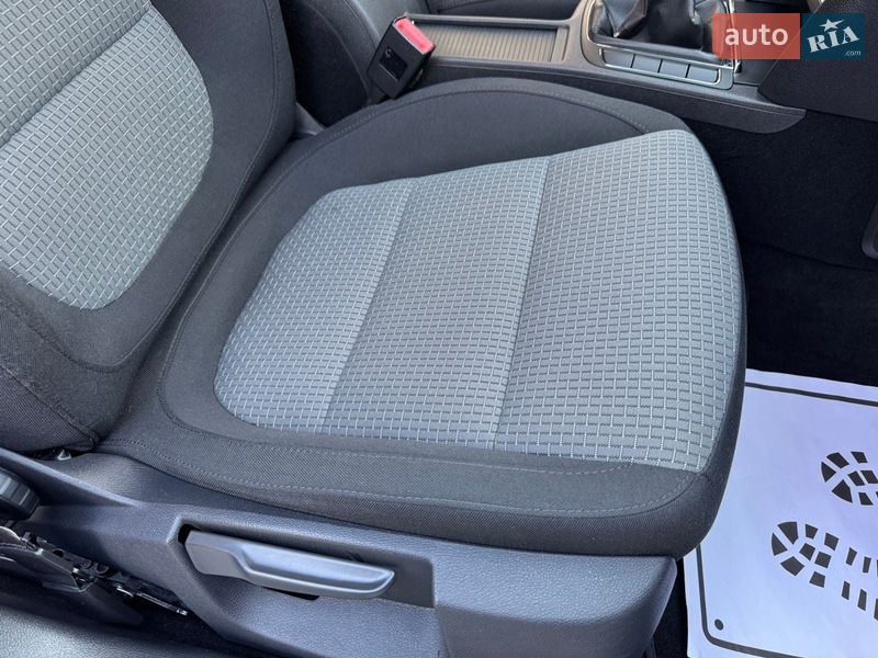 Универсал Skoda Superb 2012 в Дрогобыче