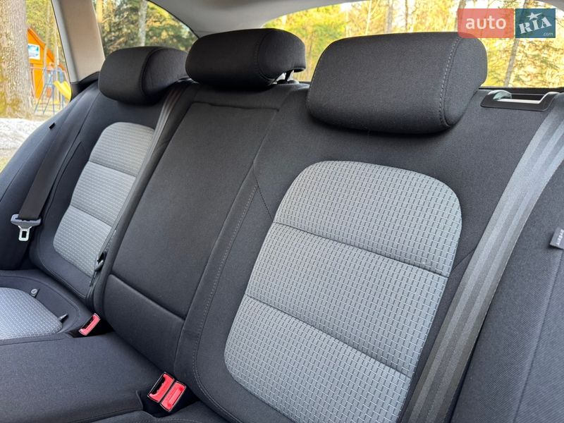 Универсал Skoda Superb 2012 в Дрогобыче