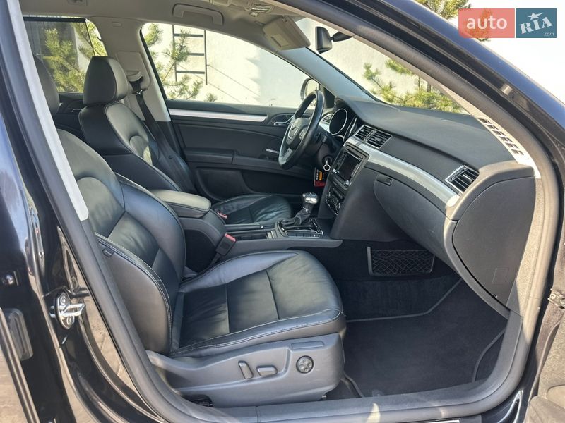 Универсал Skoda Superb 2010 в Луцке