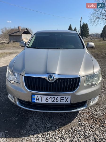 Лифтбек Skoda Superb 2008 в Рогатине