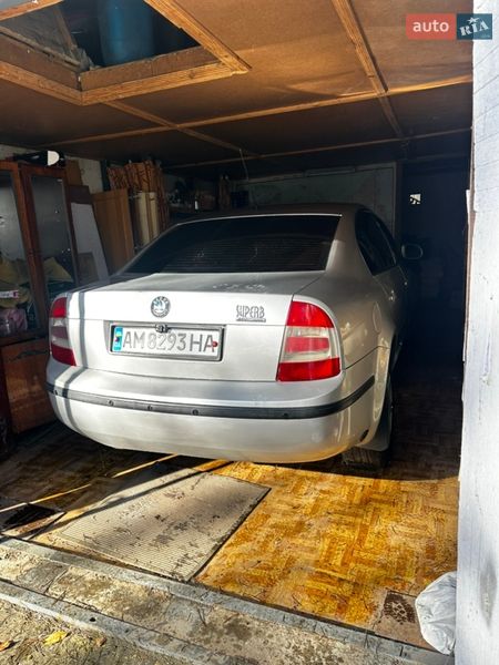 Лифтбек Skoda Superb 2006 в Житомире