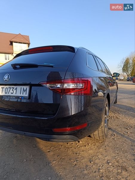 Універсал Skoda Superb 2016 в Отинії