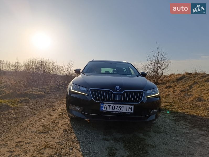 Універсал Skoda Superb 2016 в Отинії