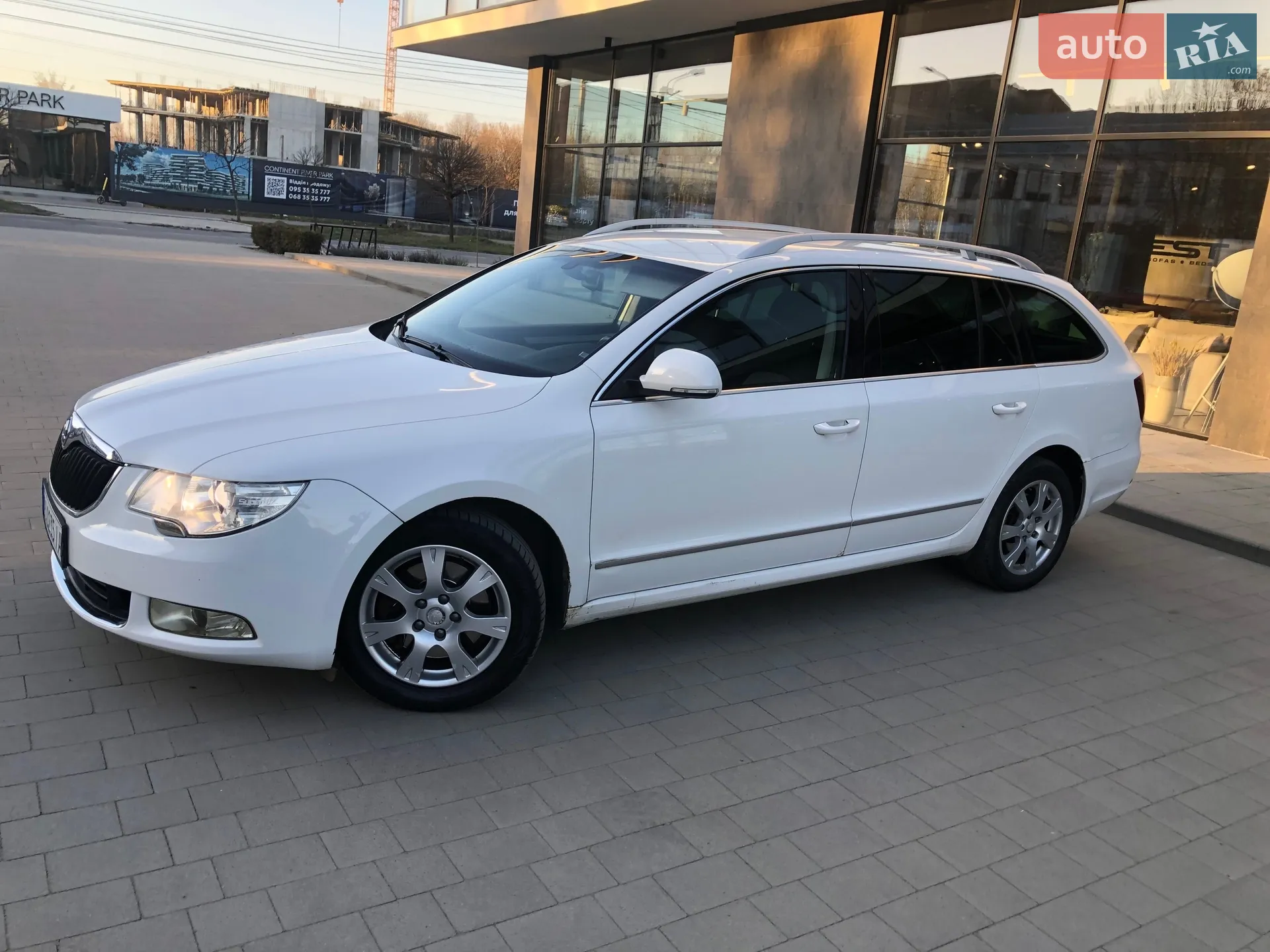 2011 Skoda Superb - мініатюра 22