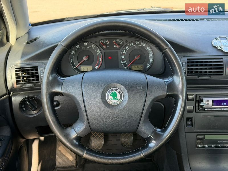 Лифтбек Skoda Superb 2006 в Киеве