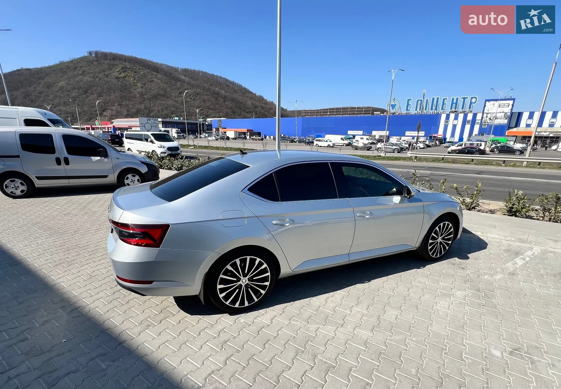 2019 Skoda Superb - мініатюра 5