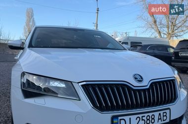 Лифтбек Skoda Superb 2016 в Киеве