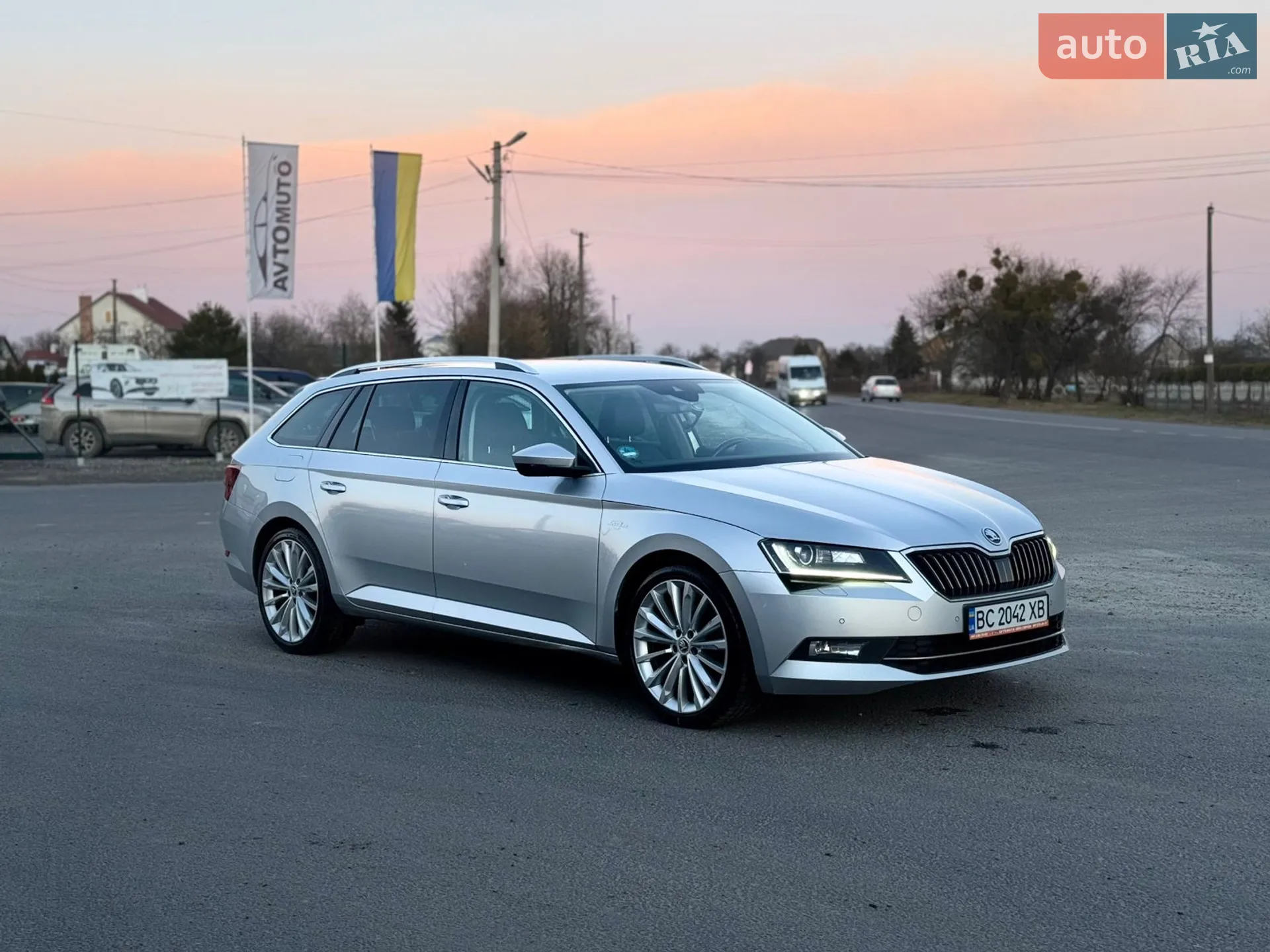 2019 Skoda Superb - мініатюра 9