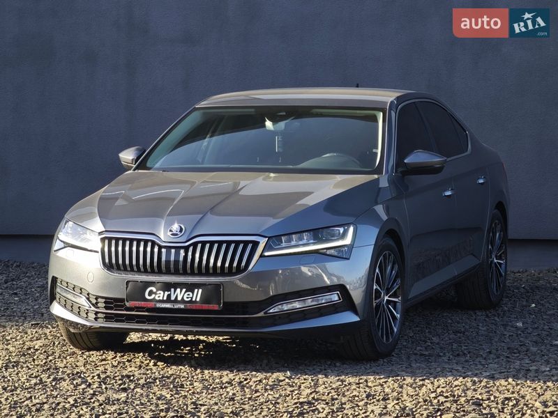 Лифтбек Skoda Superb 2022 в Луцке