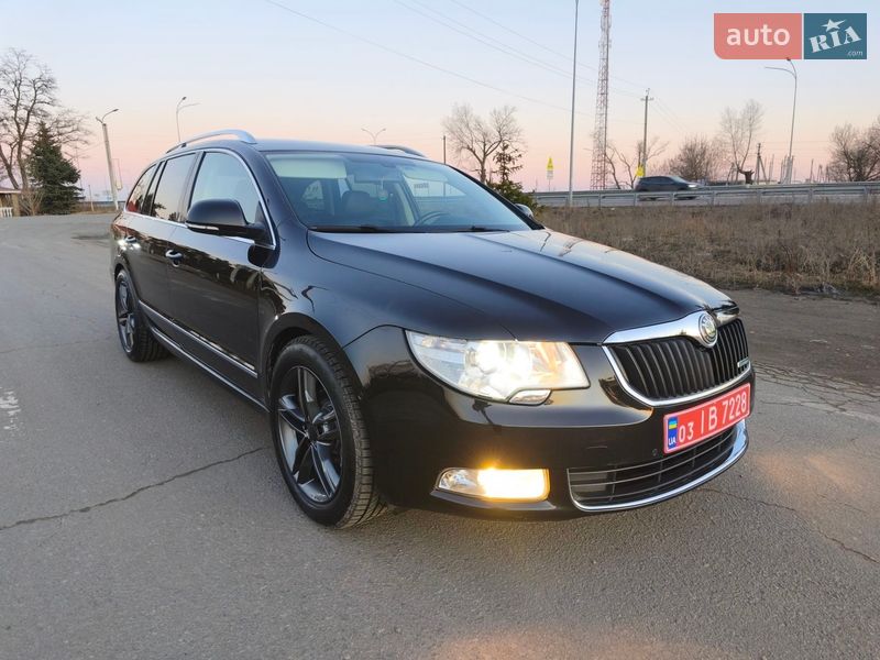 Универсал Skoda Superb 2012 в Барышевке