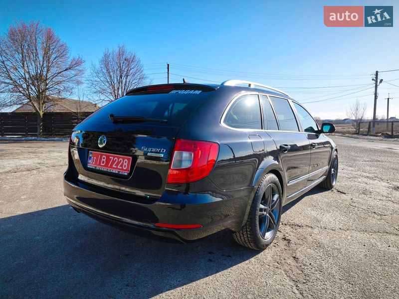 Универсал Skoda Superb 2012 в Барышевке