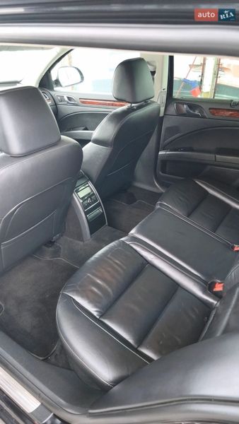 Универсал Skoda Superb 2012 в Барышевке