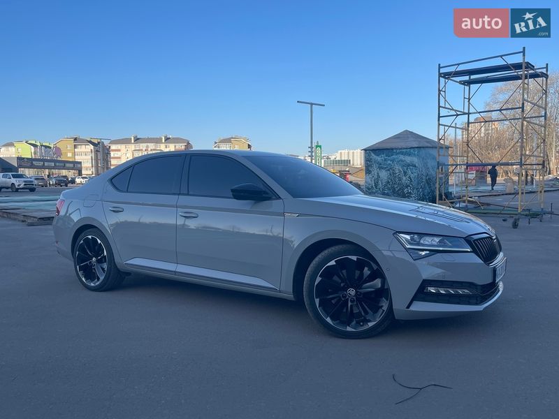 Ліфтбек Skoda Superb 2023 в Києві