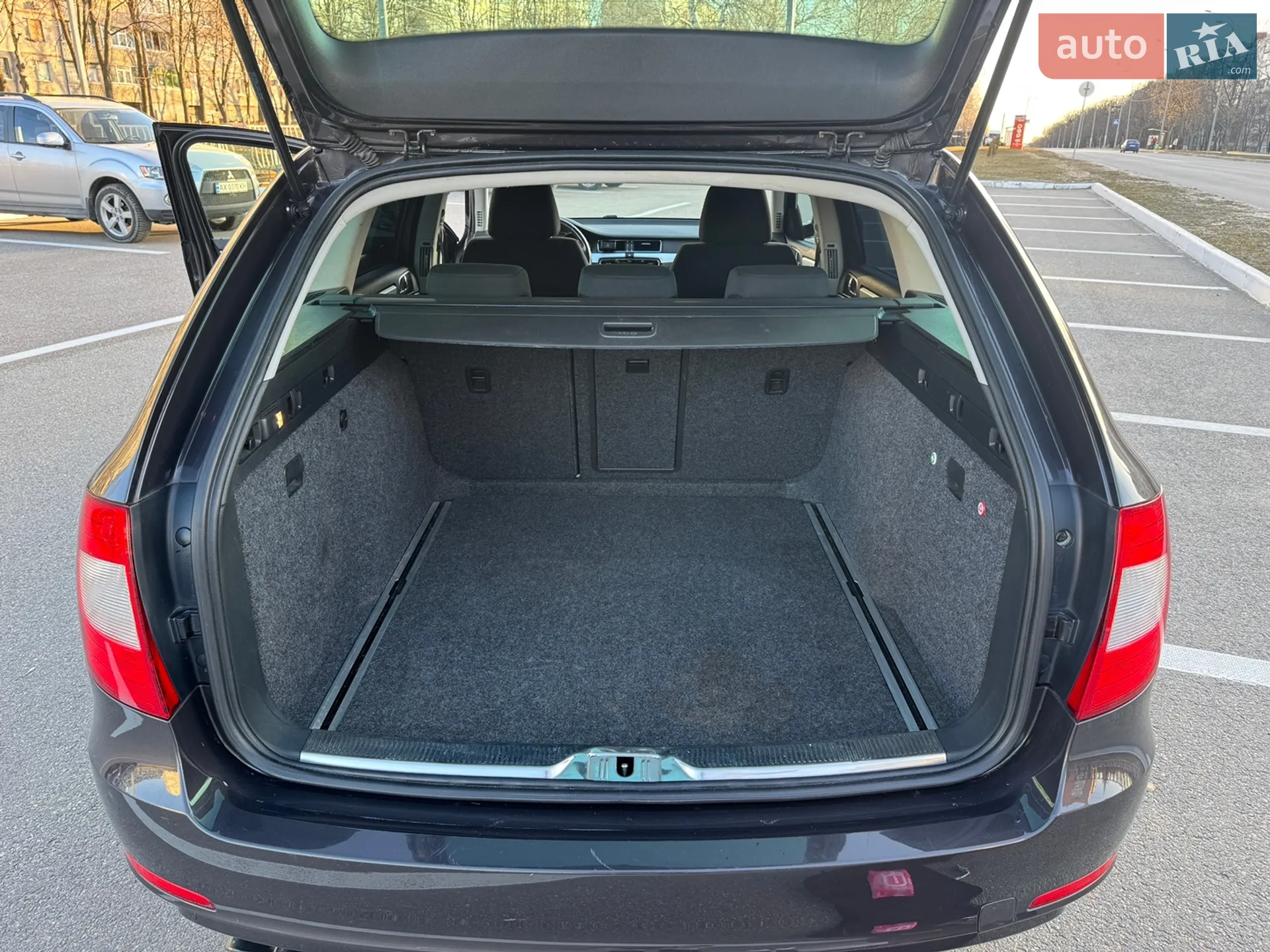 2011 Skoda Superb - мініатюра 17