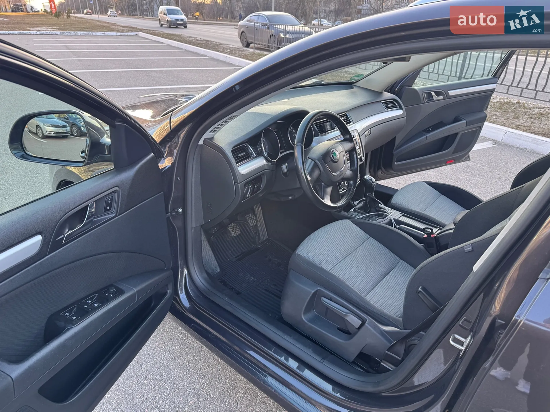 2011 Skoda Superb - мініатюра 12