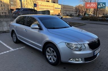 Лифтбек Skoda Superb 2011 в Киеве