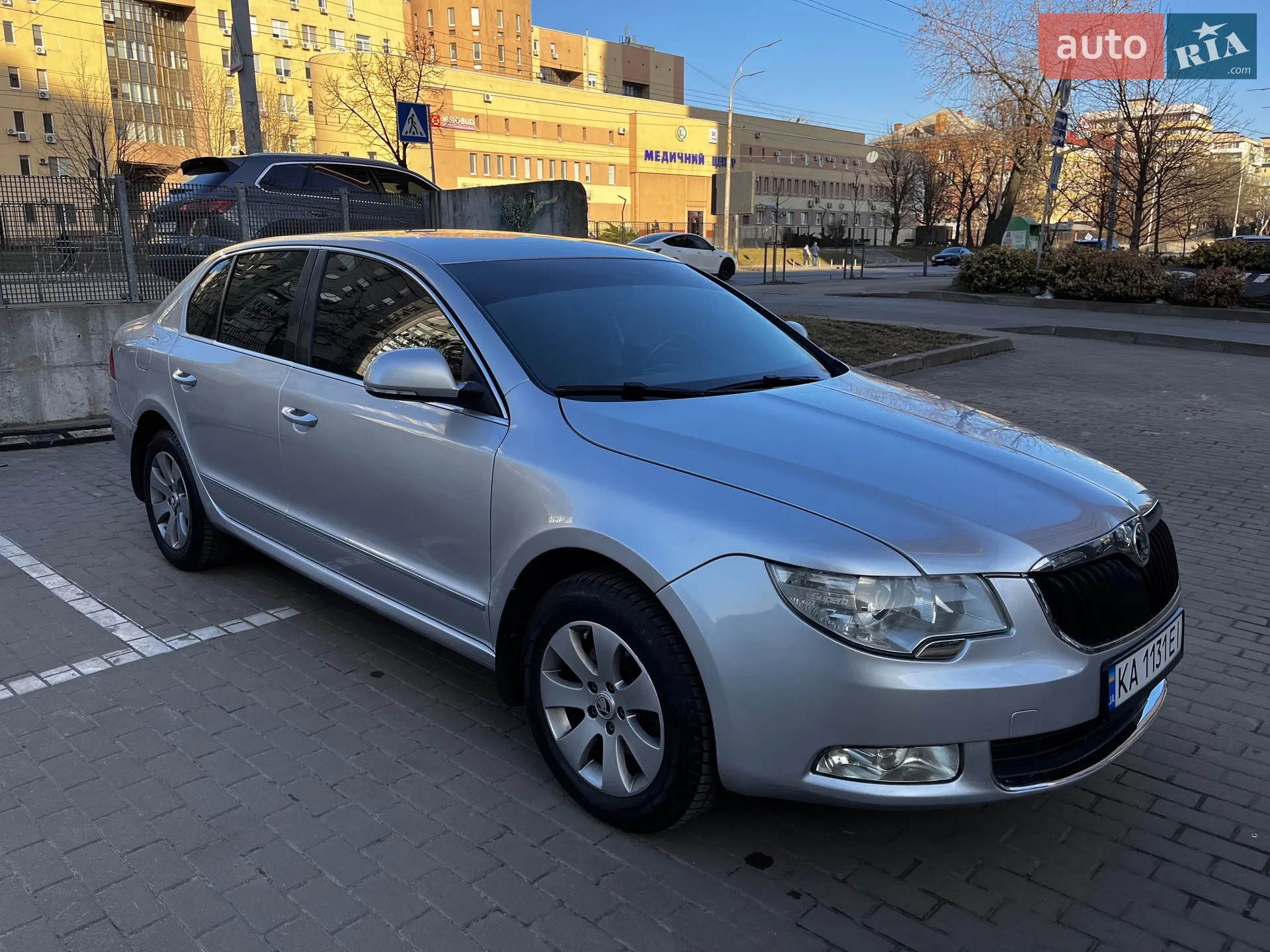 2011 Skoda Superb - фото 1