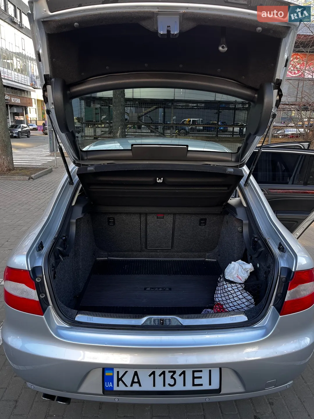 2011 Skoda Superb - мініатюра 5