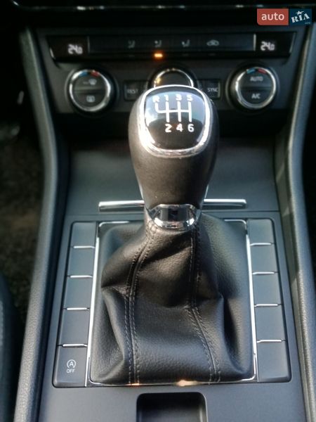 Універсал Skoda Superb 2016 в Кривому Розі фото 12 Універсал Skoda Superb 2016 в Кривому Розі