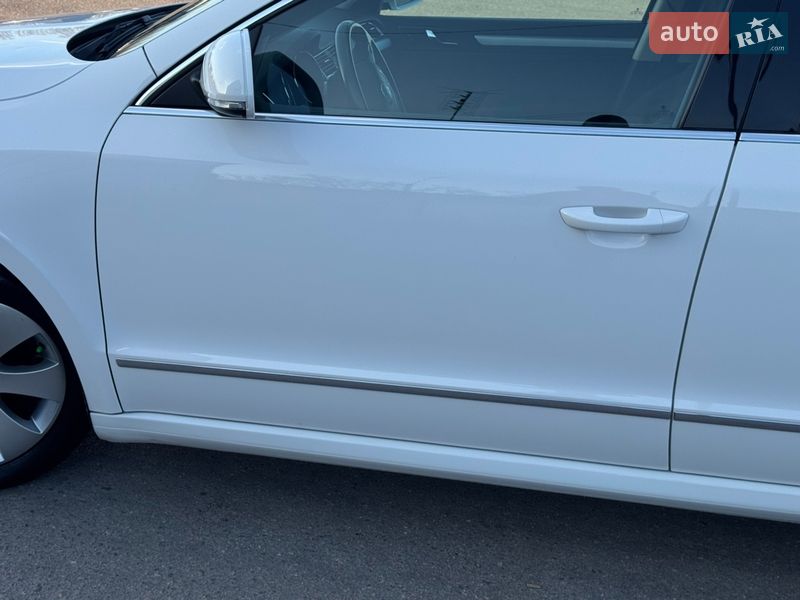 Универсал Skoda Superb 2011 в Белой Церкви