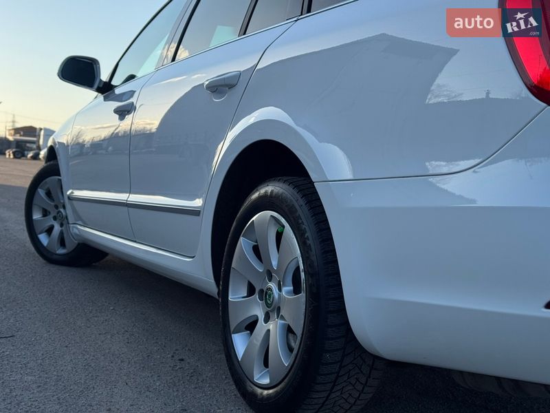 Универсал Skoda Superb 2011 в Белой Церкви