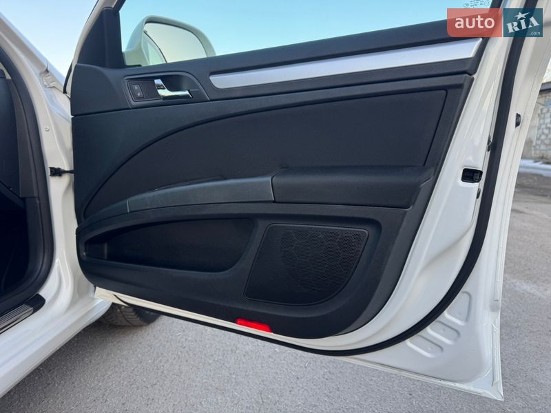 Универсал Skoda Superb 2011 в Белой Церкви