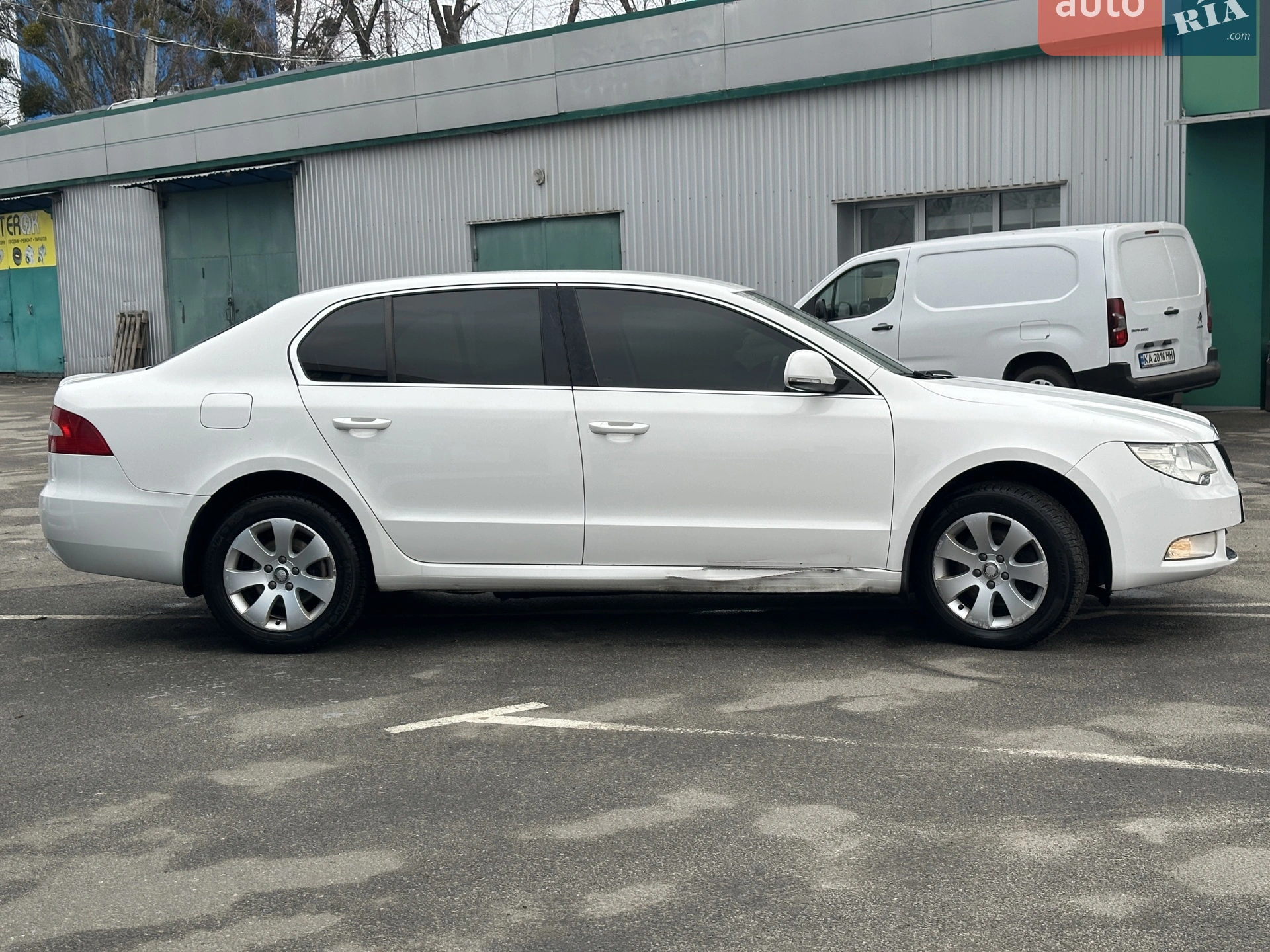 2012 Skoda Superb - мініатюра 4