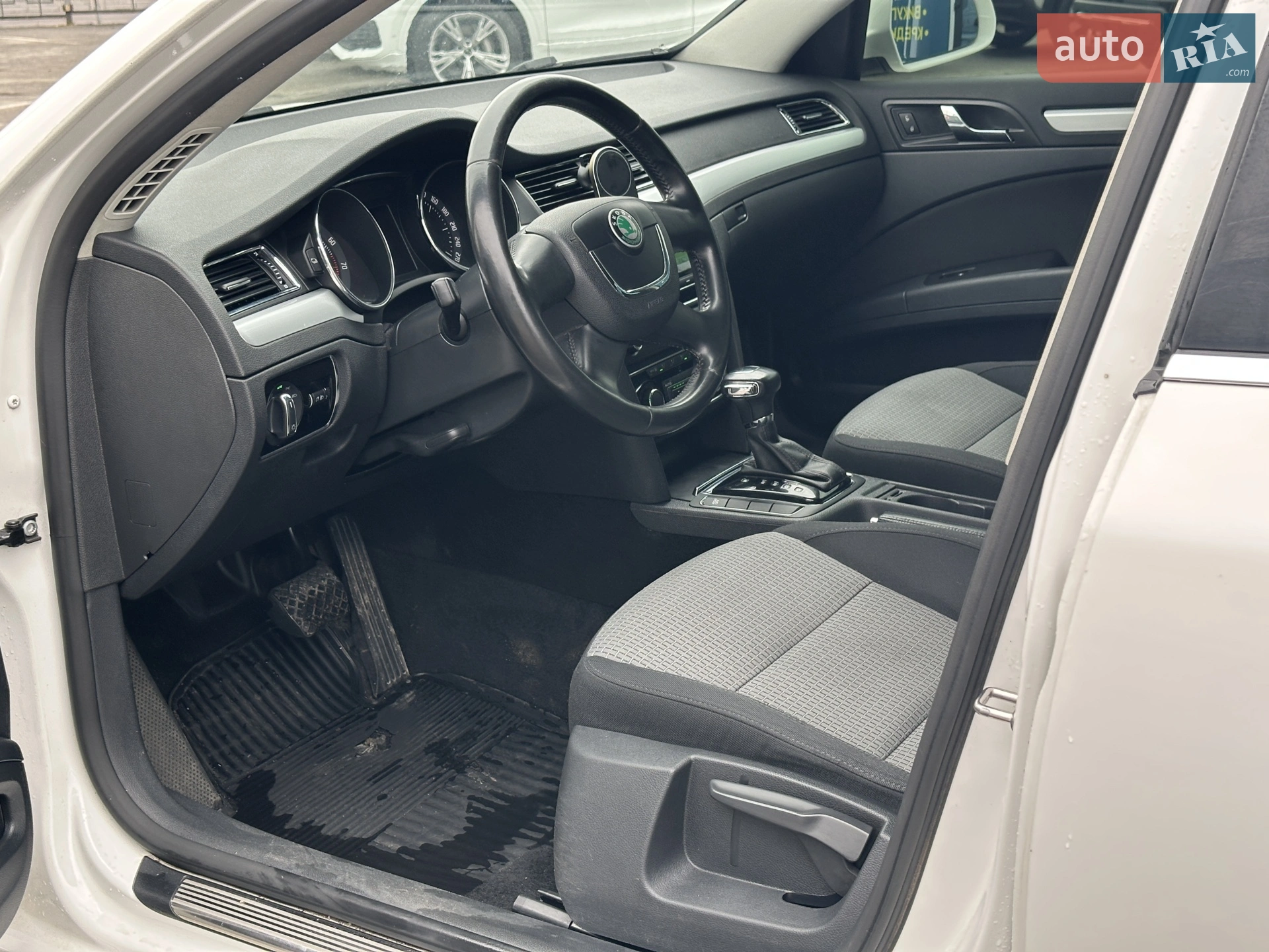 2012 Skoda Superb - мініатюра 12