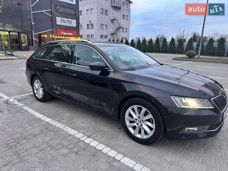 Універсал Skoda Superb 2018 в Львові