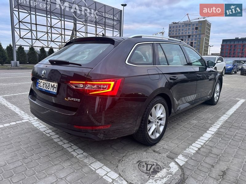 Універсал Skoda Superb 2018 в Львові