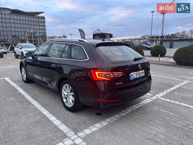 Універсал Skoda Superb 2018 в Львові
