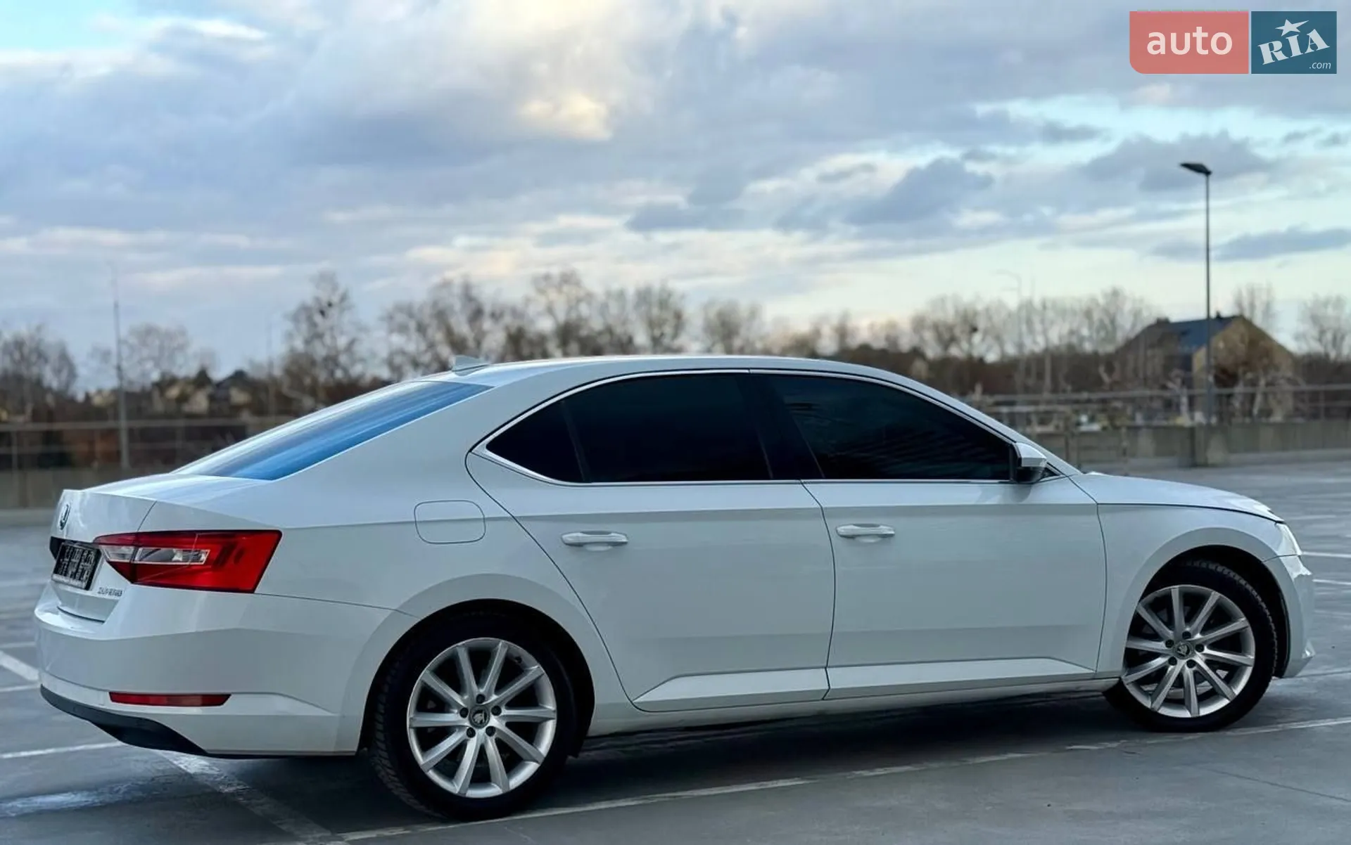 2015 Skoda Superb - мініатюра 16