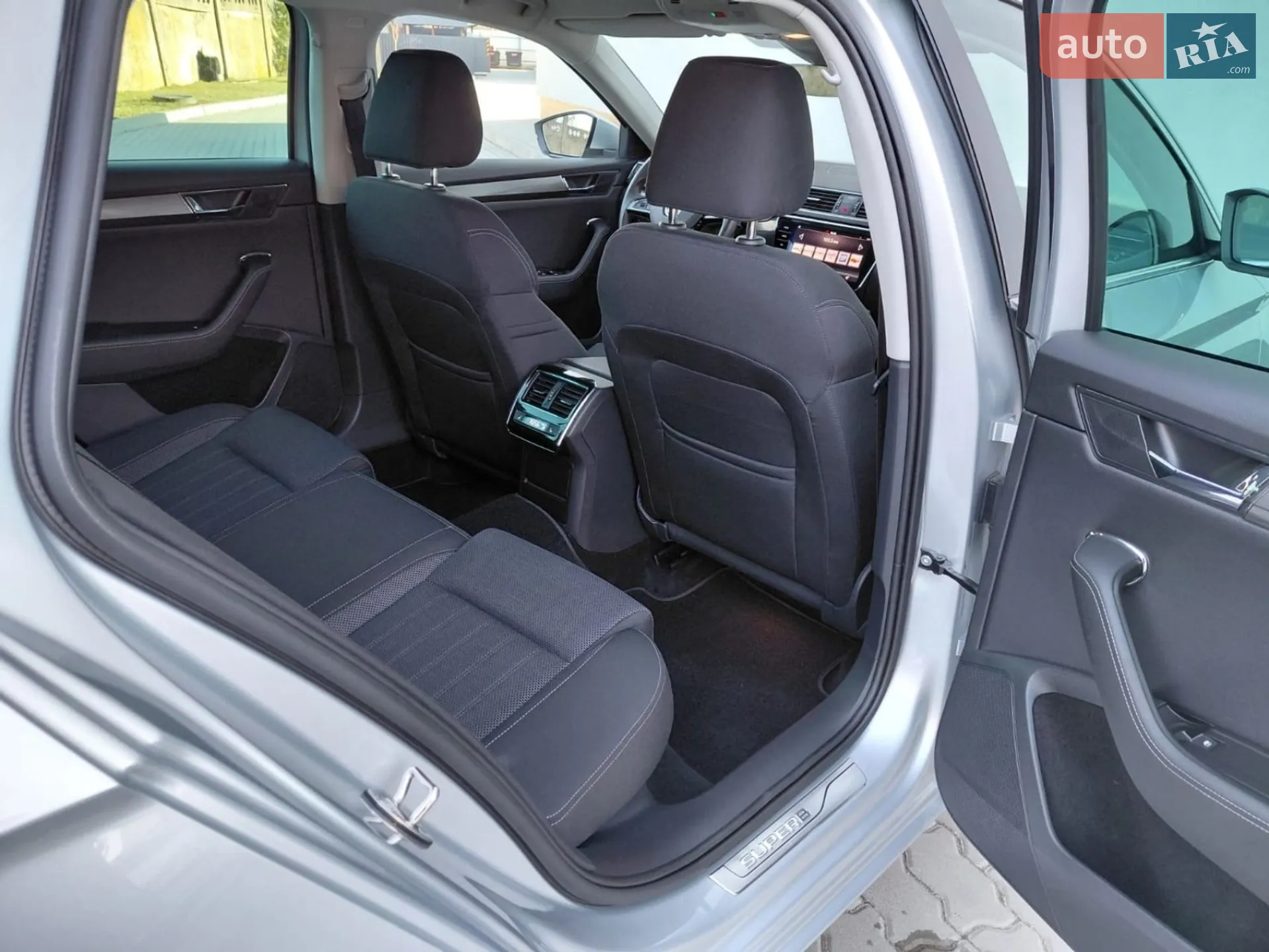 2020 Skoda Superb - мініатюра 9