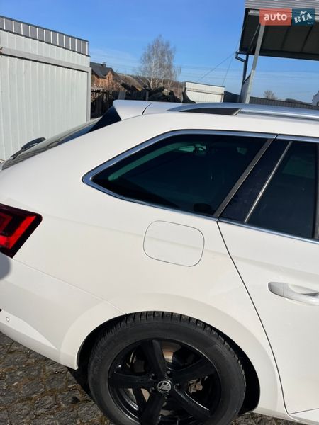 Універсал Skoda Superb 2018 в Тернополі