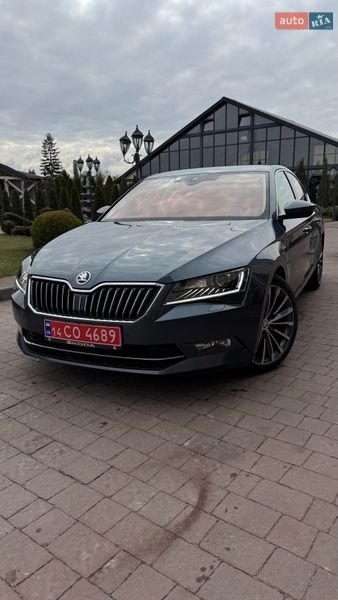 Ліфтбек Skoda Superb 2016 в Стрию
