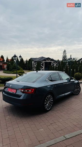 Ліфтбек Skoda Superb 2016 в Стрию