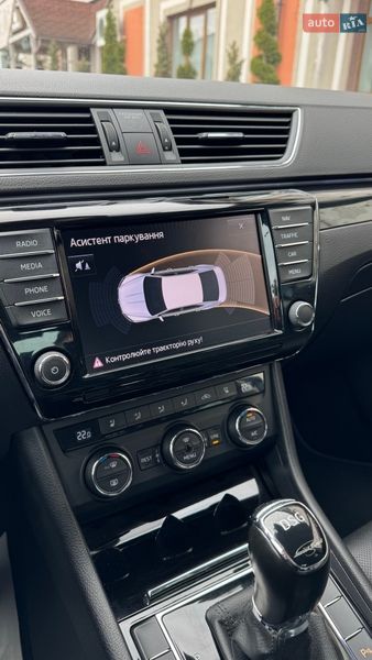 Ліфтбек Skoda Superb 2016 в Стрию