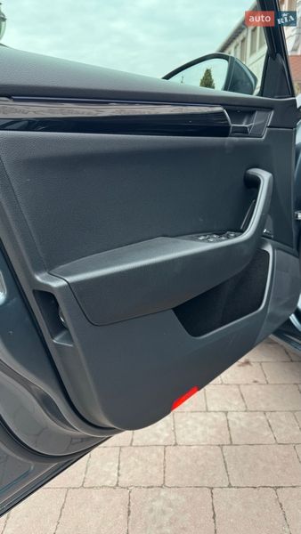 Ліфтбек Skoda Superb 2016 в Стрию