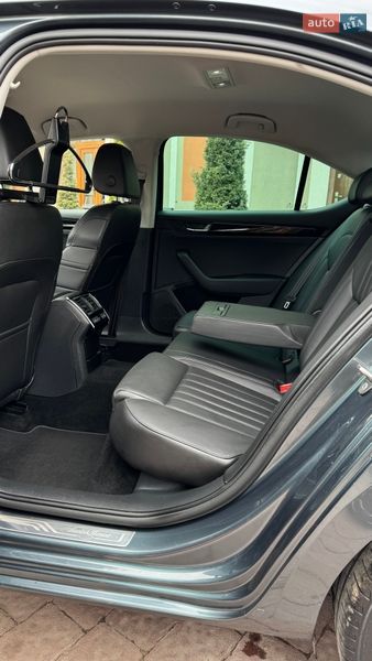 Ліфтбек Skoda Superb 2016 в Стрию