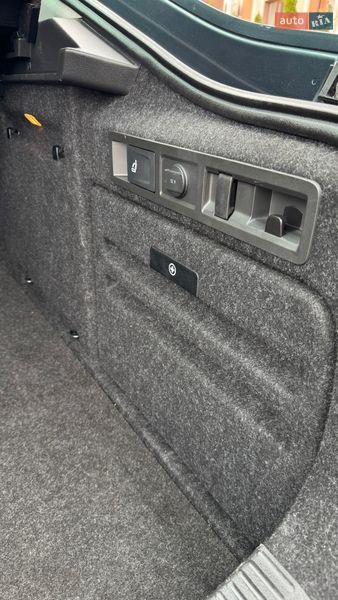 Ліфтбек Skoda Superb 2016 в Стрию