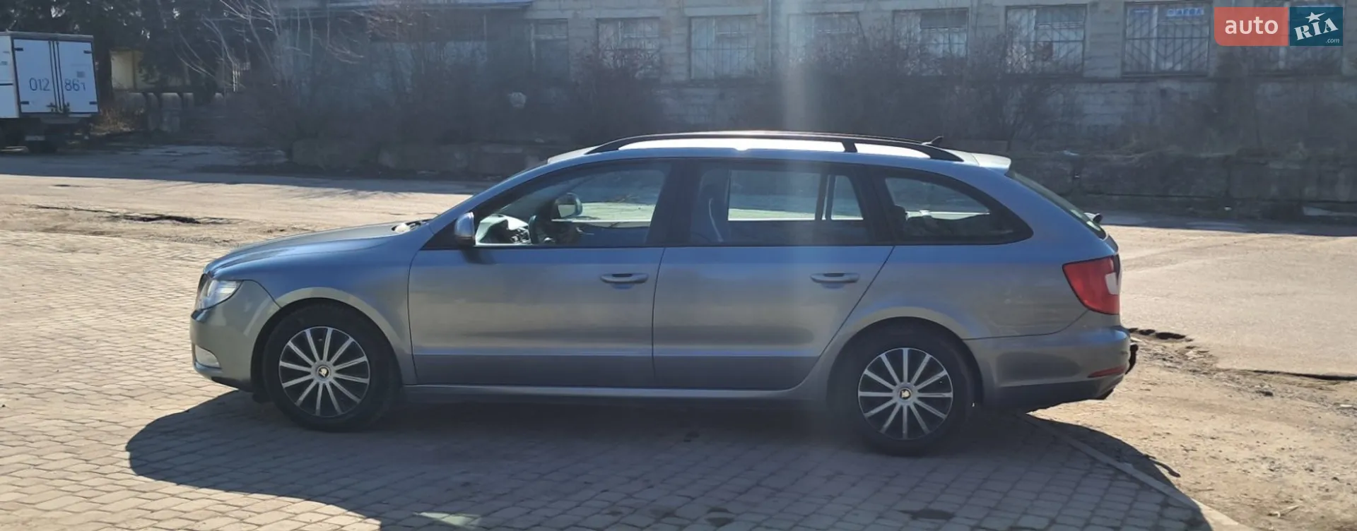 2013 Skoda Superb - мініатюра 3