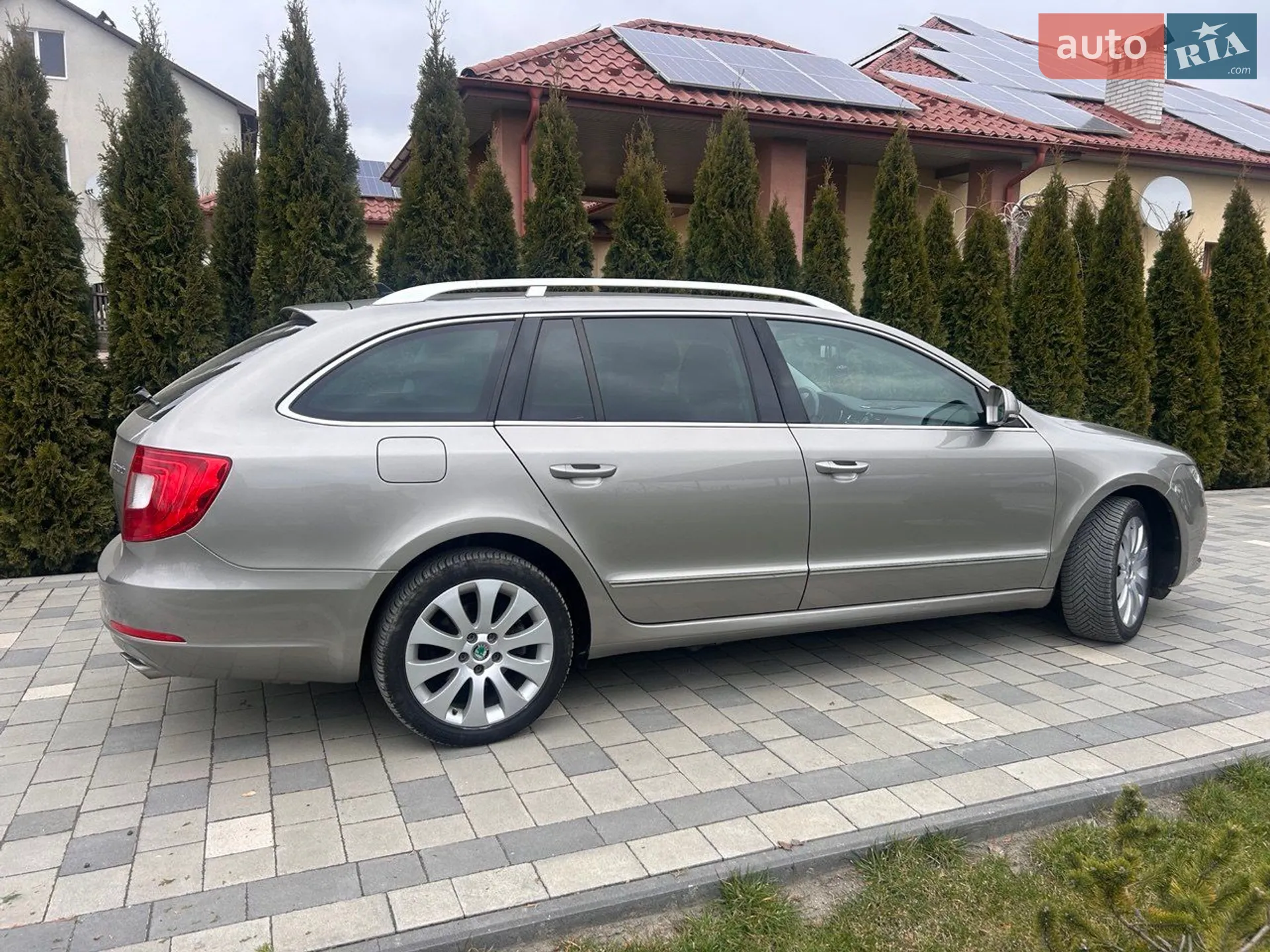2011 Skoda Superb - мініатюра 5