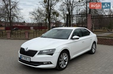 Лифтбек Skoda Superb 2015 в Владимирце