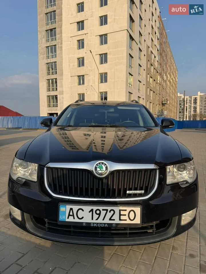 2011 Skoda Superb - мініатюра 5