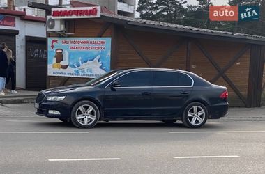 Седан Skoda Superb 2009 в Новояворовске