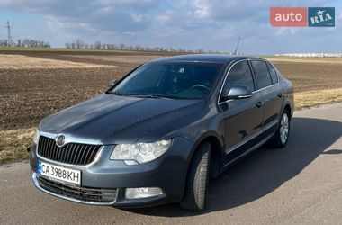 Лифтбек Skoda Superb 2008 в Смеле