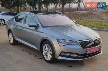Лифтбек Skoda Superb 2020 в Коломые