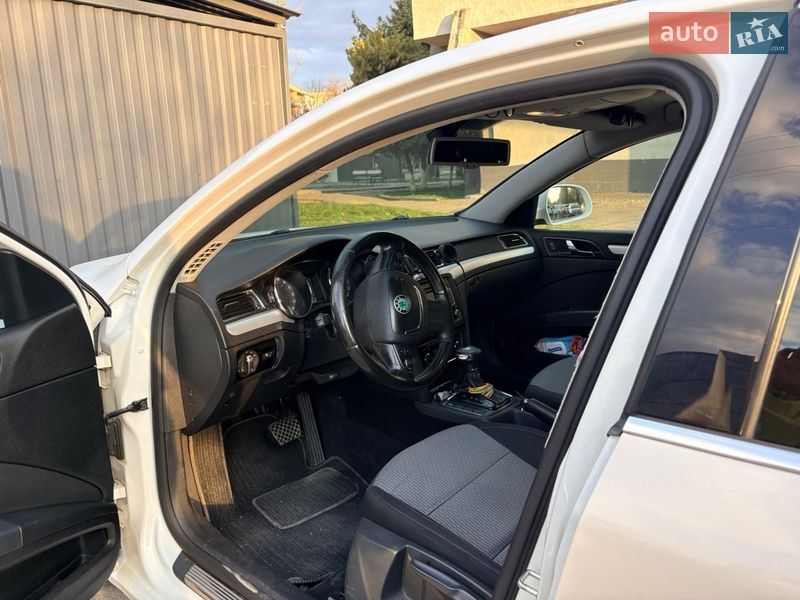 Лифтбек Skoda Superb 2010 в Ужгороде фото 4 Лифтбек Skoda Superb 2010 в Ужгороде