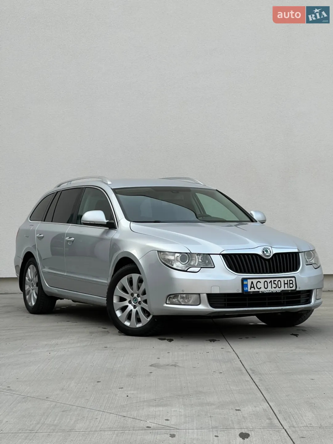 2011 Skoda Superb - фото 1